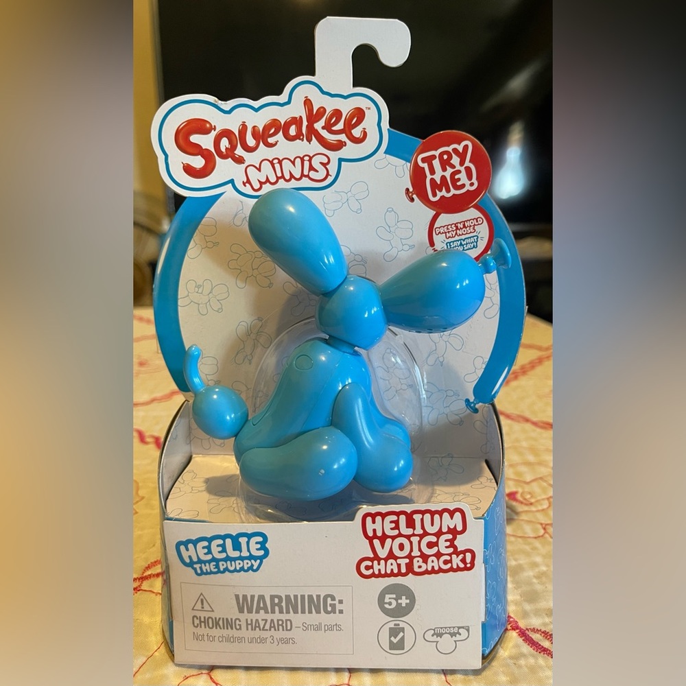 Squeakee Minis - Heelie The Puppy ( Color baby blue )